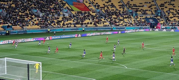 4-1，2-0！意甲悲喜夜！科莫遭平，那不勒斯取胜，卫冕冠军迎爆发｜球速体育官网（封面配图）